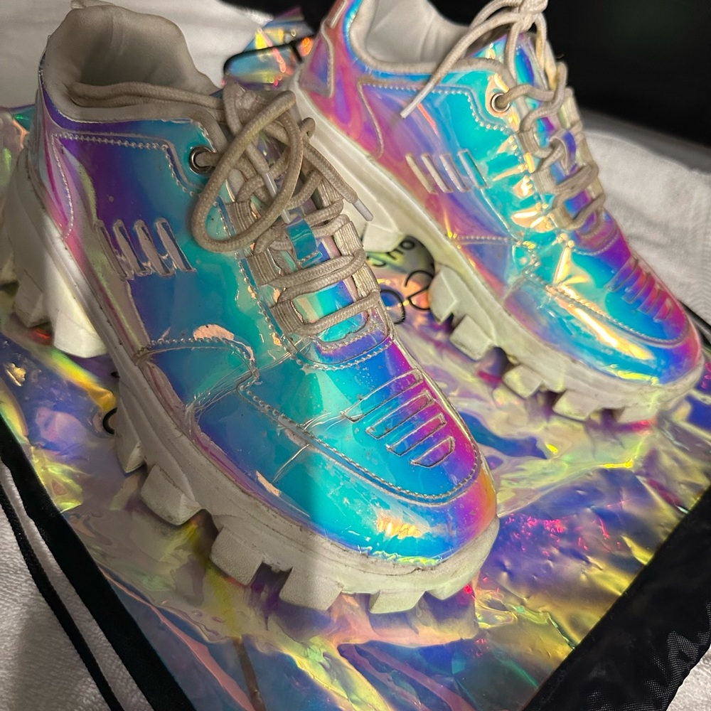 Holographic Chunky Sneakers
EDC 🦄🌈